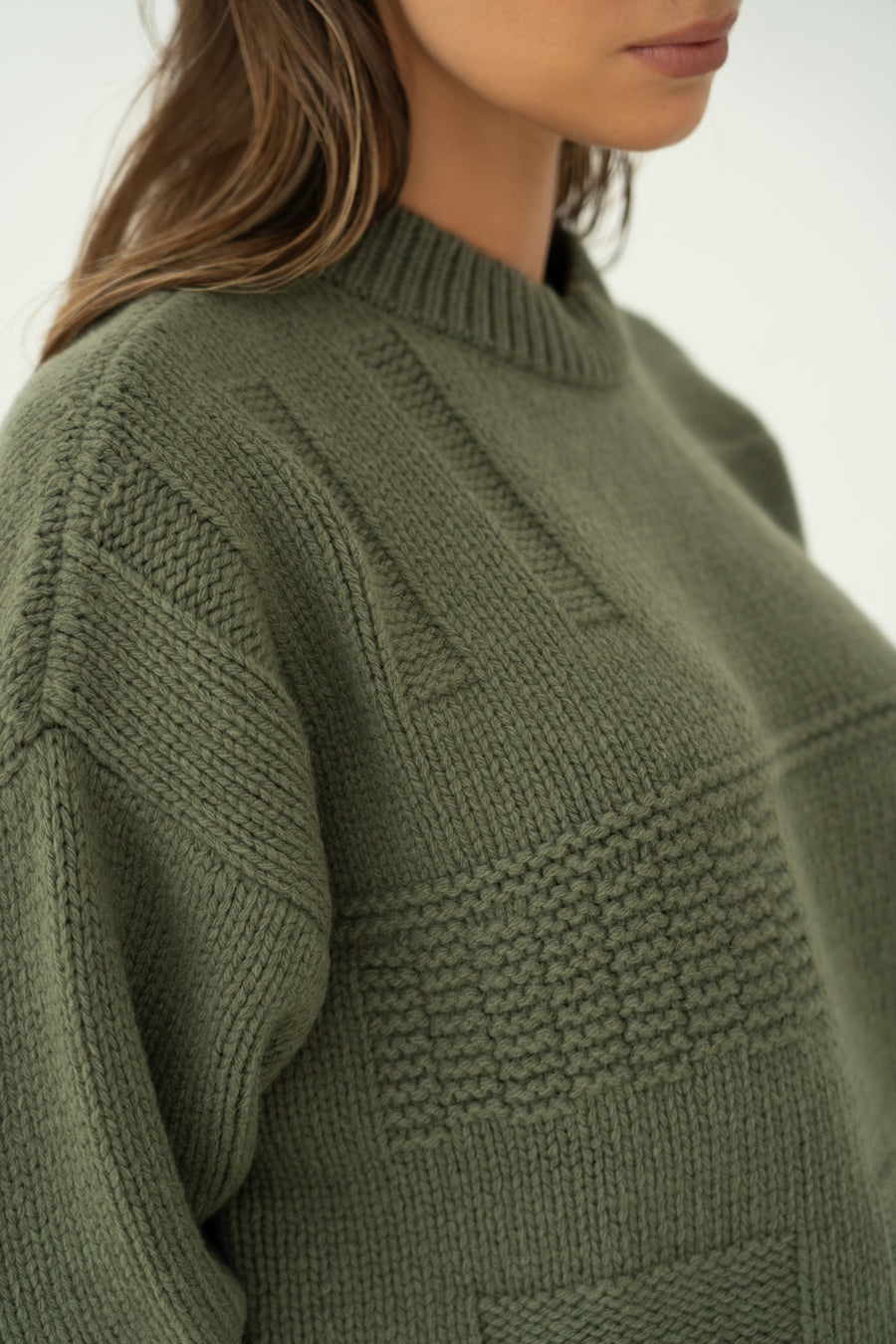 Ribbed neckline